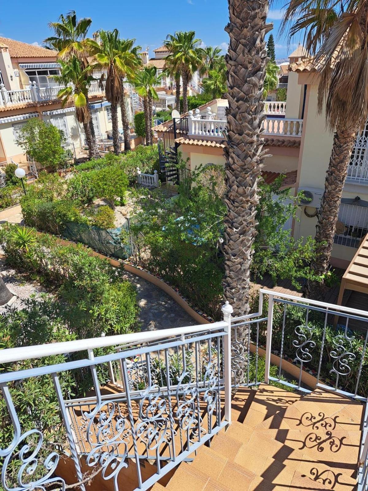 Schoenes Ruhiges Rooftop Apartment Mit Grosser Dachterrasse 托雷维耶哈 外观 照片